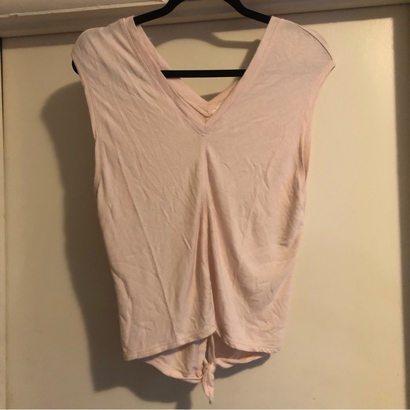 ❤️Athleta Pale Pink Blush Sleeveless Top Back Tie Size XS - Picture 2 of 4